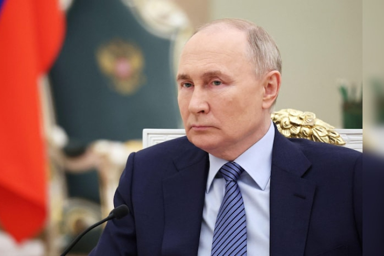 Putyin: Zelenszkij legitimitása megszűnt